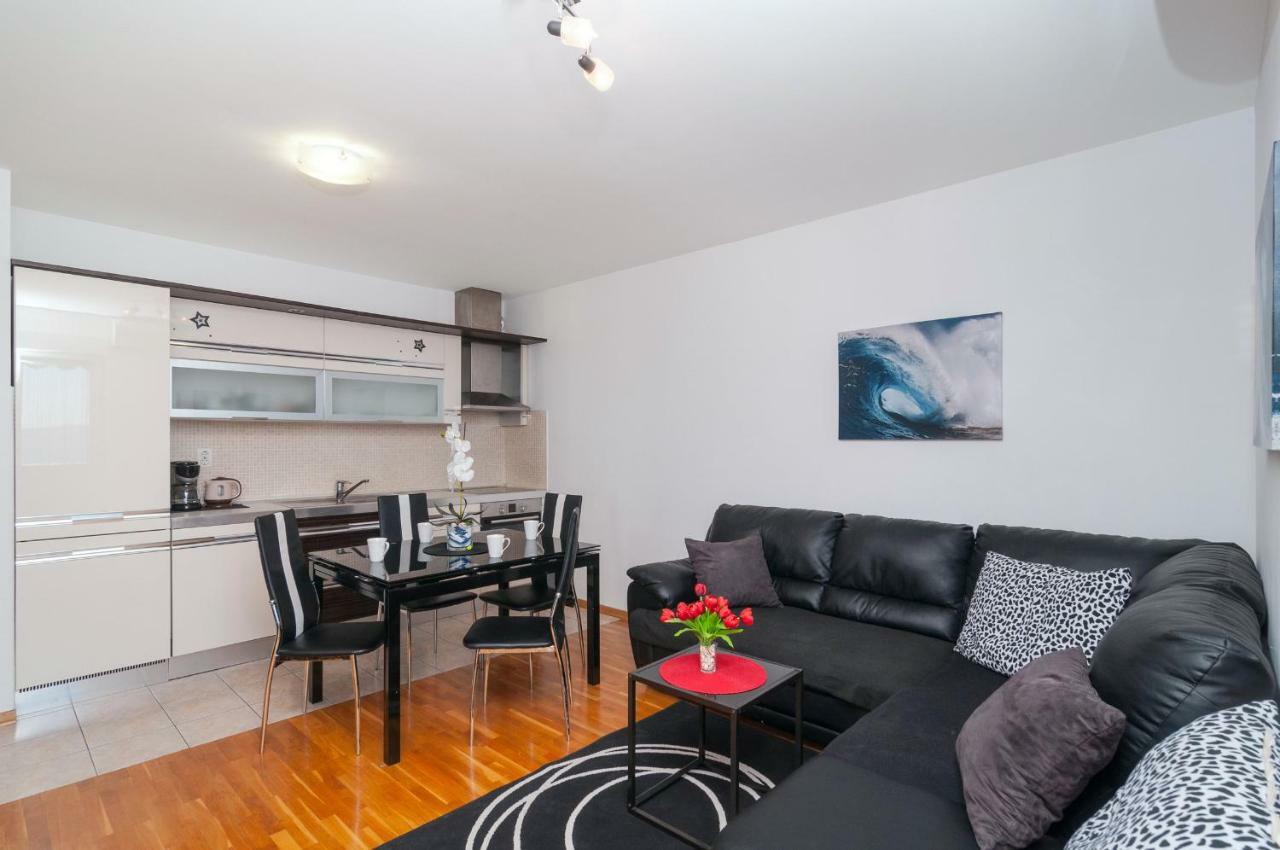Beverly Apartment