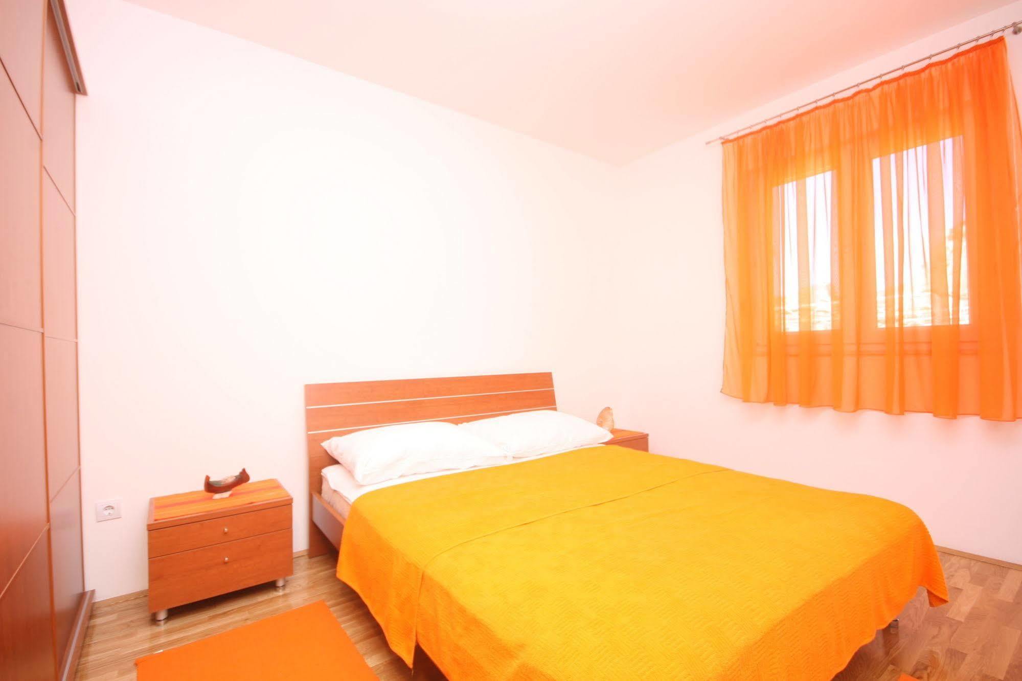 Apartment Beverly Omiš